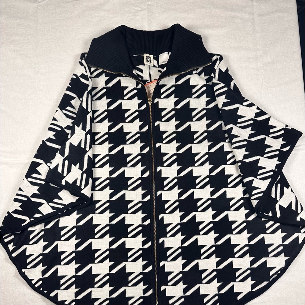 Anne Klein Houndstooth Cape poncho black and white size 3X